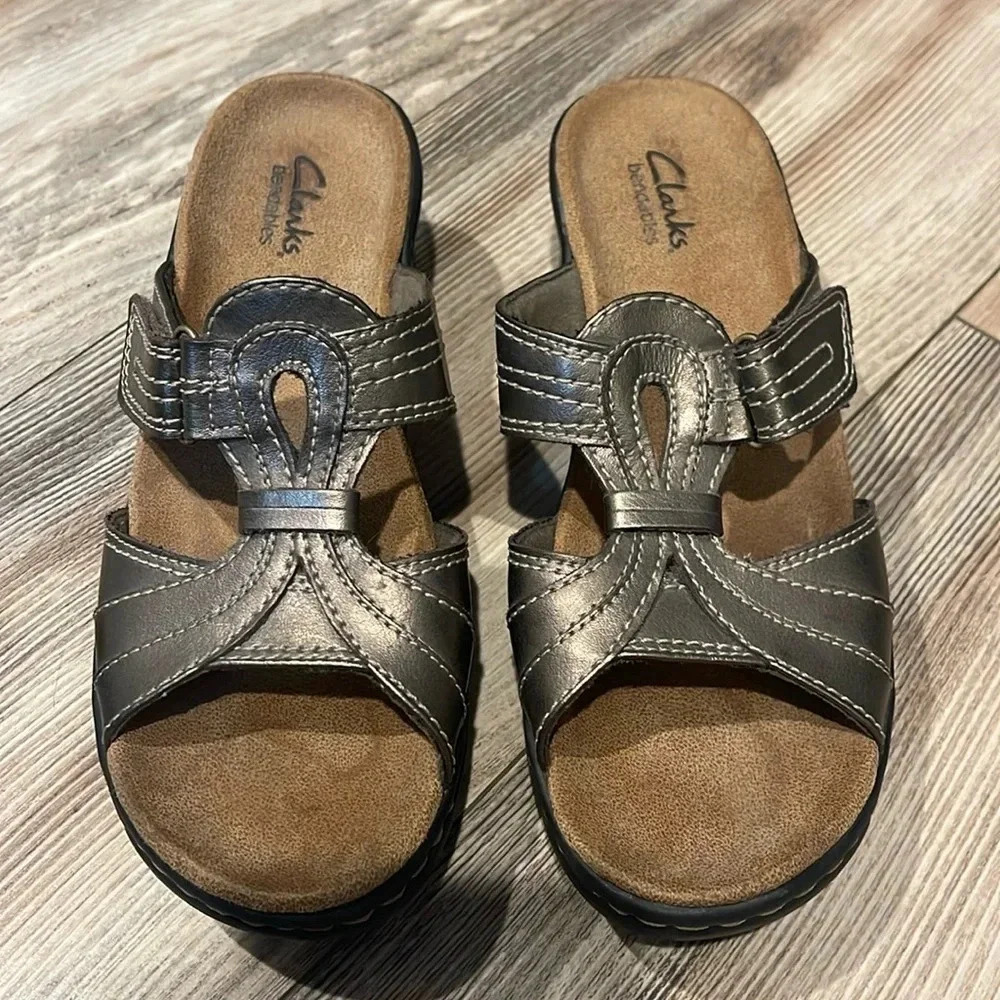 Clarks Women's Silver Slide Sandals